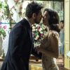 Júlia (Vitória Strada) aceita se casar com Gustavo Bruno (João Vicente de Castro) para proteger Danilo (Rafael Cardoso) na novela 'Espelho da Vida'