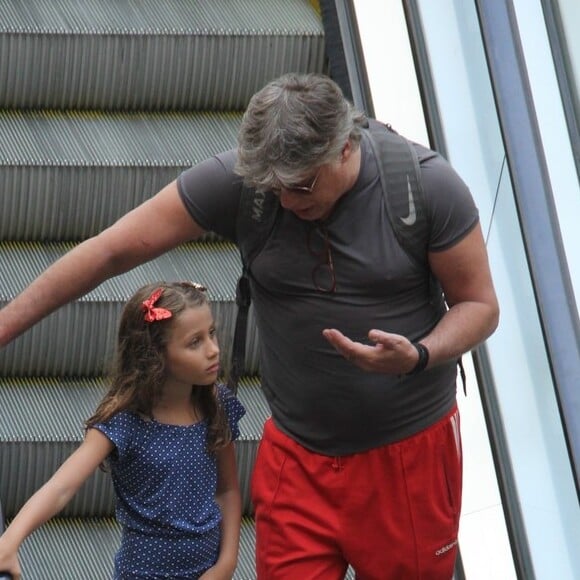 Filha de Fabio Assunção, Ella Felipa, de 7 anos, é fruto do casamento do ator com a publicitária Karina Tavares