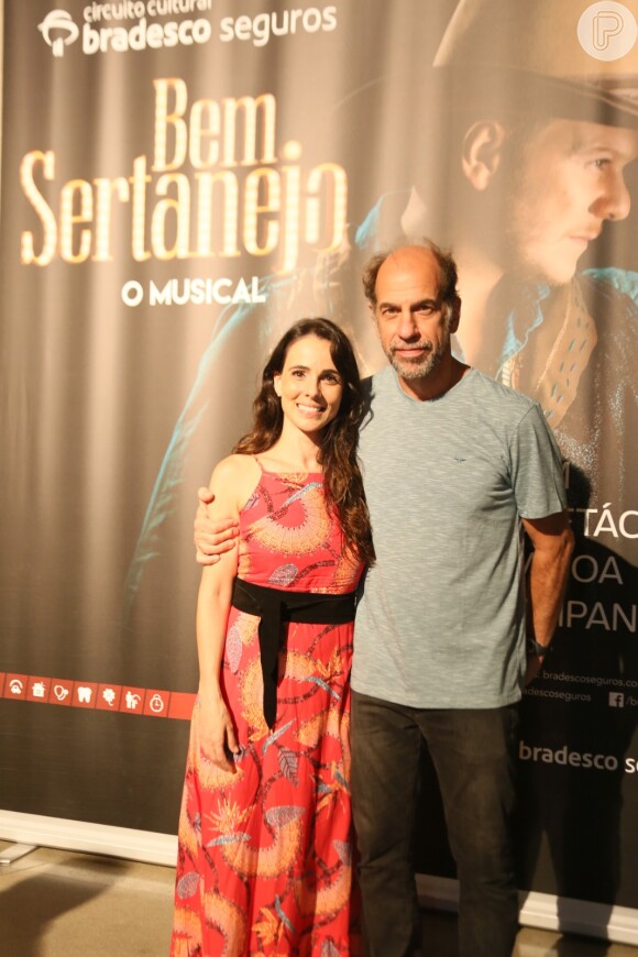 Roberto Bom Tempo e Miriam Freeland no musical 'Bem Sertanejo', na Cidade das Artes, na Barra da Tijuca, zona oeste do Rio de Janeiro, na noite desta quinta-feira, 17 de janeiro de 2019