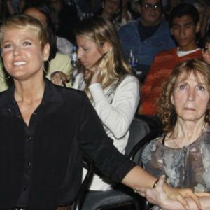 Xuxa recordou a mãe, dona Alda, neste sábado, 26 de janeiro de 2019, quando a matriarca completaria 82 anos: 'Saudades do teu cheiro'