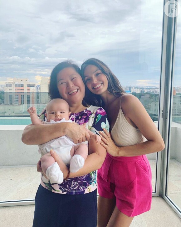 Isis Valverde visitou Zoe, de 2 meses, filha de Sabrina Sato e Duda Nagle