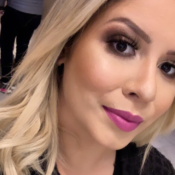 Na Europa, Marília Mendonça se emociona após 1º show
