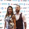 Diogo Nogueira e a mulher, Milena, prestigiaram o prêmio