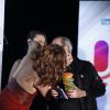 Marisa Orth dá beijão em Ney Matrogrosso