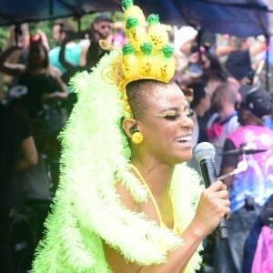 Aline Wirley é a host do Bloco Chá da Alice neste carnaval e se apresentará no dia 16 de fevereiro de 2019, às 8h, na orla da Barra da Tijuca, no Rio