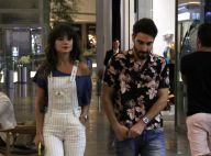 Paula Fernandes elege jumpsuit listrado para encontro com amigo. Veja o look!