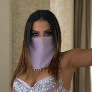 Anitta está homenageando ícones dos anos 1990/2000 neste carnaval