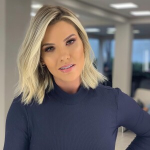 Andressa Suita é dona de um estilo clássico e certeiro