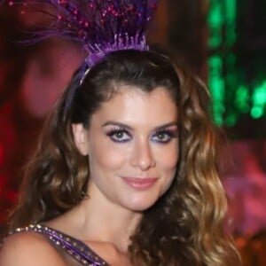 Alinne Moraes prestigiou o Baile da Arara nesta terça-feira de carnaval, 5 de março de 2019