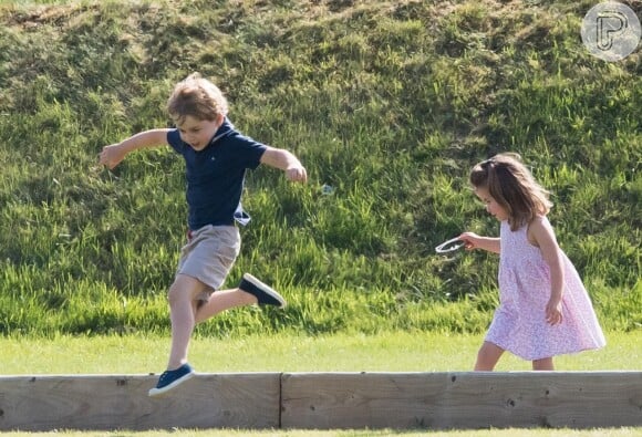 Príncipe William e Kate querem que os filhos tenham uma infância normal