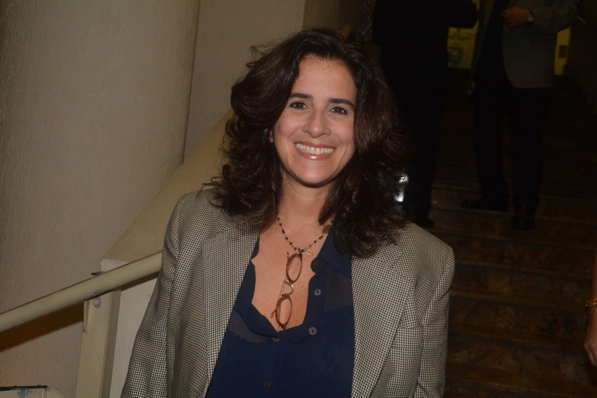 Foto Lúcia Veríssimo se mantém bela