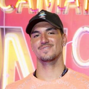 Gabriel Medina e Anitta não compartilharam momentos do encontro em suas redes socias