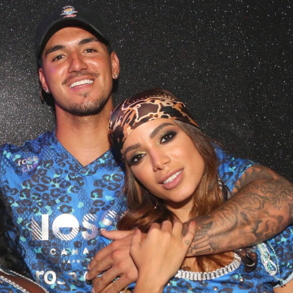 Anitta curte jantar com Gabriel Medina em São Paulo