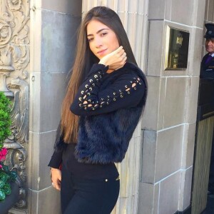 Romana Novais gosta de brincar com texturas para valorizar o look