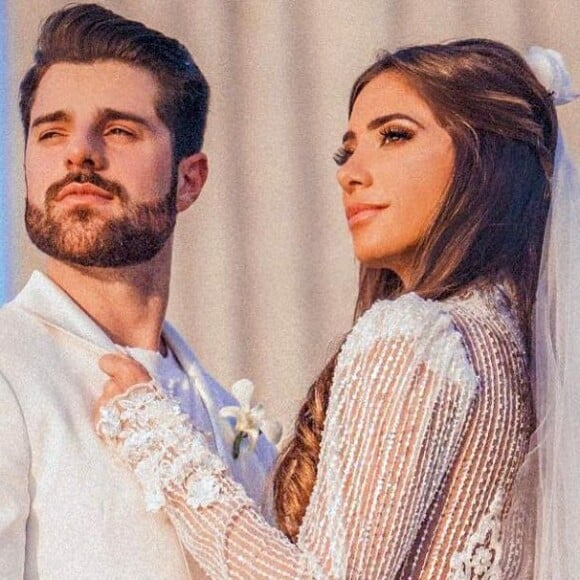 Casada com Alok, Romana Novais arrasa em looks modernos e simples que são a cara do verão! Vem saber todos os detalhes das produções superacertivas da médica que conquistou o coração do maior DJ brasileiro do mundo!