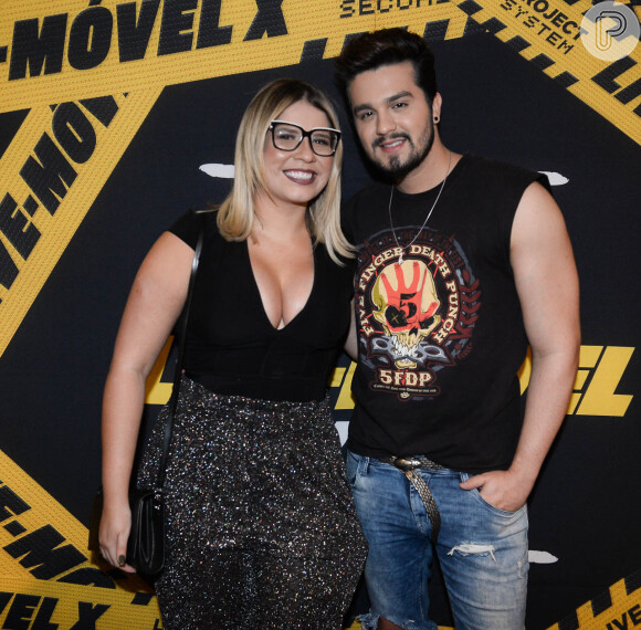 Luan Santana também foi prestigiado pela cantora Marília Mendonça em show