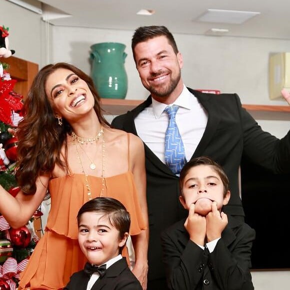 Juliana Paes é mulher do empresário Carlos Eduardo Baptista e mãe de Pedro e Antônio