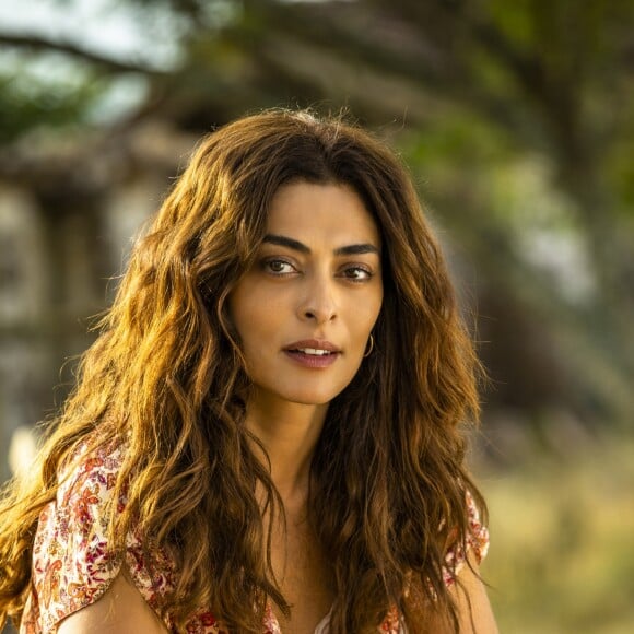 Juliana Paes vai protagonizar a próxima novela das nove, 'A Dona da História': 'A vida da atriz é incompatível com a vida no samba em alguns momentos'