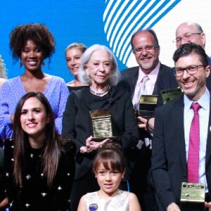 Tatá Werneck e Fernanda Montenegro foram alguns dos premiados do Faz Diferença