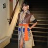 Débora Nascimento aposta em vestido NK Store com mix de tendências em look fashionista para première do filme 'Uma viagem inesperada'
