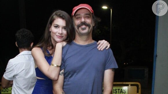 Alinne Moraes vai com o marido, o cineasta Mauro Lima, à festa de encerramento da novela 'Espelho da Vida'