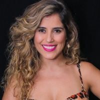 Grávida de Joaquim, Camilla Camargo sai de teatro por desejo de comer palmito