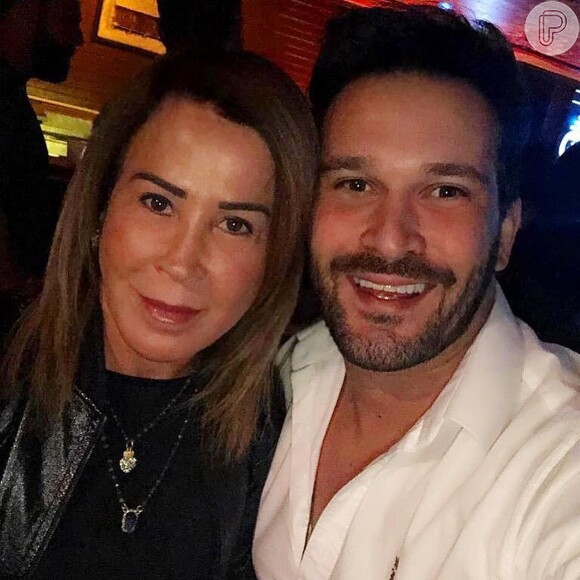Zilu Camargo e o namorado, Marco Antonio Ruggiero, completaram um ano de namoro no começo de 2019.