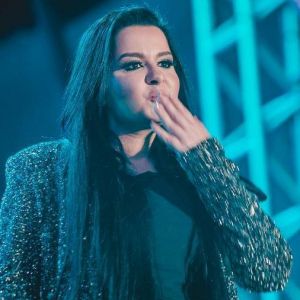 Maraisa, dupla de Maiara, dançou ao som de 'Bola Rebola', música de Anitta, nesta quarta-feira, 3 de abril de 2019