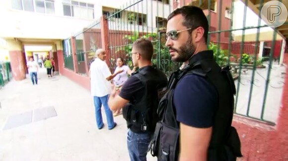 Malvino participou de uma busca por drogas pelas ruas do Rio de Janeiro