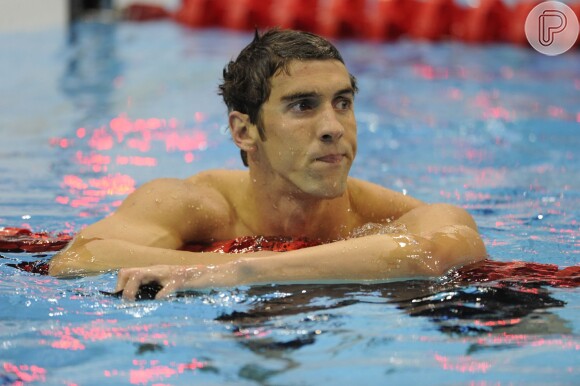 Michael Phelps foi preso e liberado em seguida, depois de ser parado em uma blitz na cidade de Baltimore, Maryland, Estados Unidos