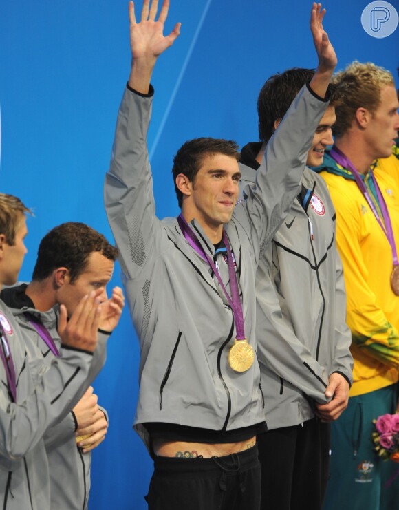 Michael Phelps anunciou que vai para a reabilitação, depois de ser preso dirigindo bêbado