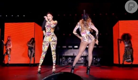 Beyoncé e Nicki Minaj durante apresentação de "Flawless', que teve transmissão da HBO