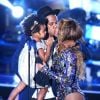 Beyoncé e Jay-Z, que já são pais de Blue Ivy, anunciaram a segunda gravidez da cantora em Paris
