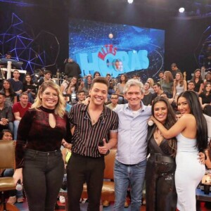 Simaria gravou 'Altas Horas' com a irmã, Marília Mendonça e Wesley Safadão