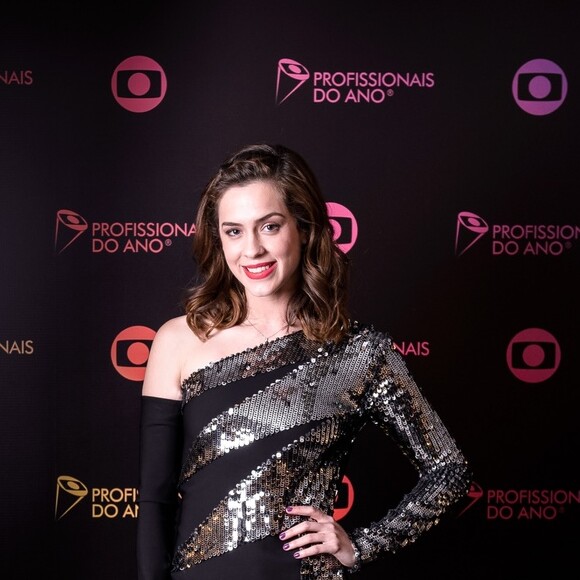 Sophia Abrahão se submeteu a cirurgia para implante de silicone nos seios