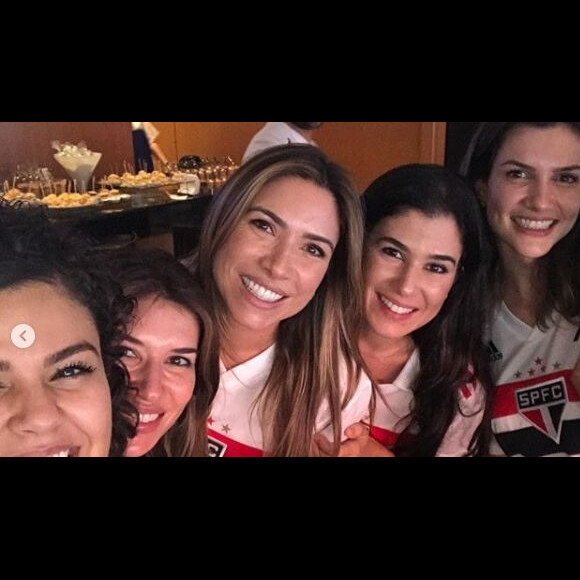 Patricia Abravanel vai ao Morumbi com Rebeca e a família na estreia de Alexandre Pato pelo São Paulo, em 27 de abril de 2019