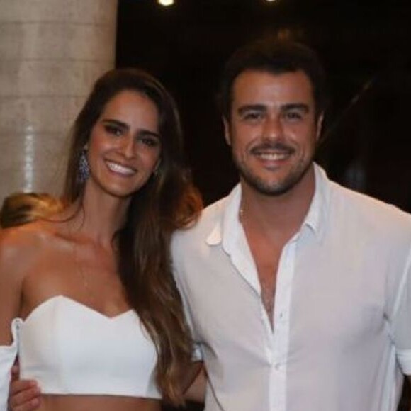 Joaquim Lopes e Marcella Fogaça ficaram noivos, revela a colunista Fábia Oliveira, do jornal 'O Dia', nesta segunda-feira, 29 de abril de 2019