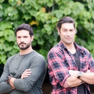 Marcelo (Murilo Cezar) e Afonso (Victor Pecoraro) disputam Luísa (Thaís Melchior) na novela 'As Aventuras de Poliana'