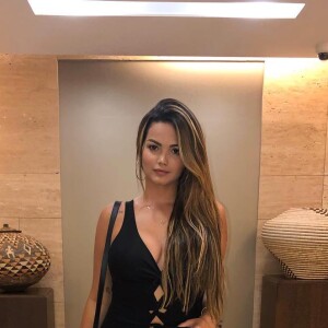 Filha de Kelly Key, Suzanna Freitas usou a peça para prestigiar o evento da influencer Bianca Andrade