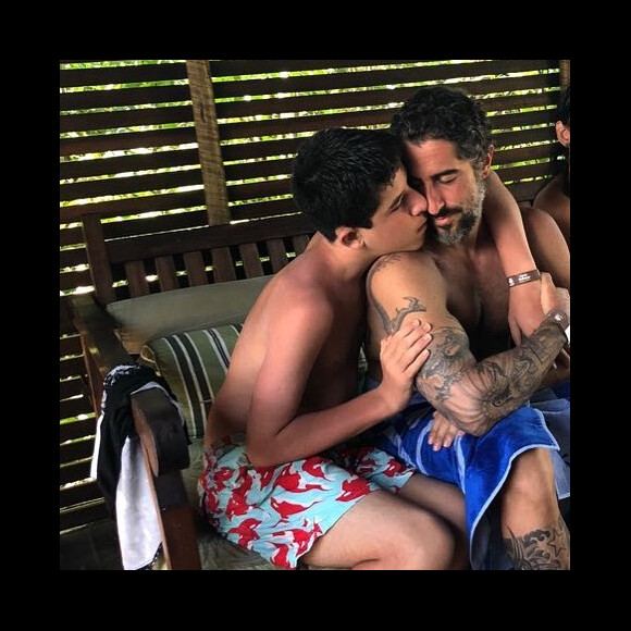 Marcos Mion compartilha dia a dia com filho Romeo nas redes sociais