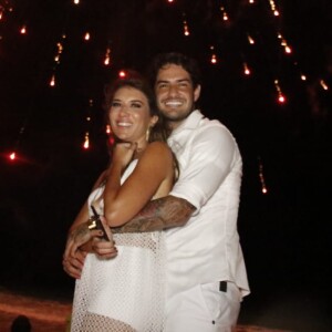 Alexandre Pato falou sobre seu relacionamento com Rebeca Abravanel em entrevista