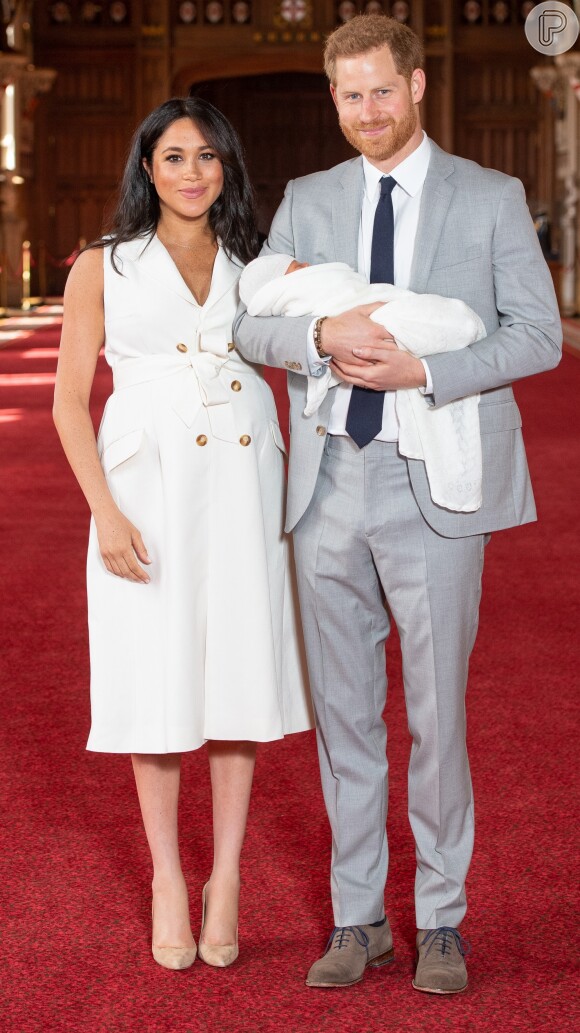 Filho de Meghan Markle e do príncipe Harry foi apresentado ao mundo pelos pais nesta quarta-feira, 8 de maio de 2019