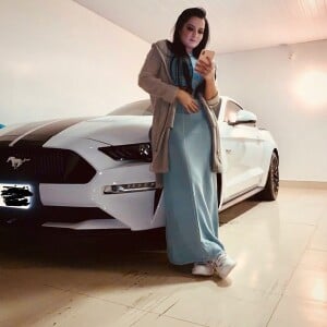 Maraisa é dona de um carro da marca Ford, modelo Mustang, que custa em média R$ 500 mil