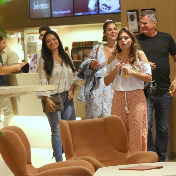 Bruna Marquezine mora no Rio próxima a sua família