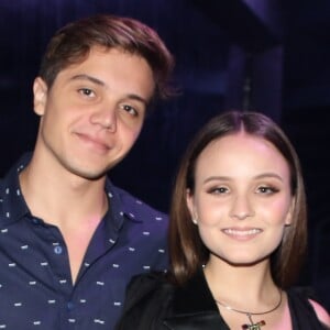 Leo Cidade e Larissa Manoela informam o outro quando vão beijar na TV: 'Ela sempre me avisa e diz 'me avisa quando você também tiver cena de beijo'