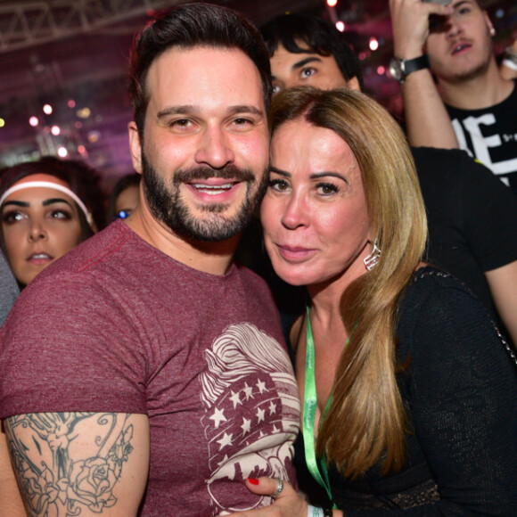 Zilu Camargo e Marco Antonio Ruggiero completaram 15 meses juntos