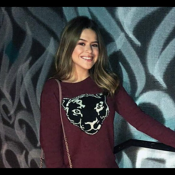 Maisa Silva comemorou o aniversário com look cheio de tendências da moda e algumas grifes, nesta quarta-feira (22), ao lado de pessoas próximas, em um lounge bar em São Paulo.