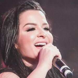 Dupla de Maiara, Maraisa deixou cuvas à mostra em look