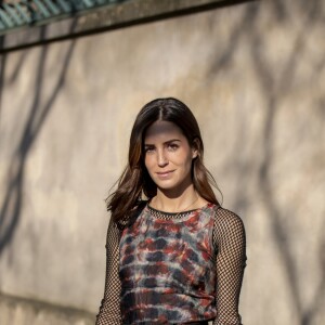 A influencer Gala Gonzalez investiu num look tie dye da Dior
