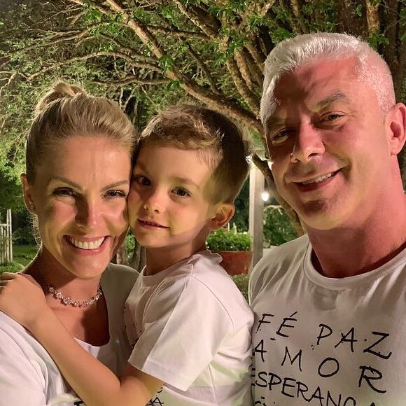 Ana Hickmann e Alexandre Correa planejam dar um irmão para o filho, Alexandre Jr.